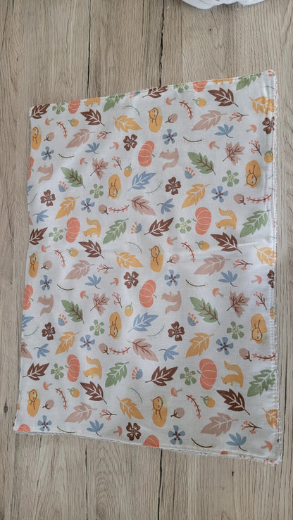 Dish drying mat with 2 paper towels